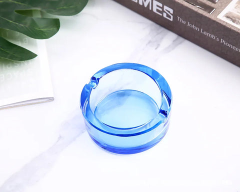 Cendrier en verre Européen rond bleu